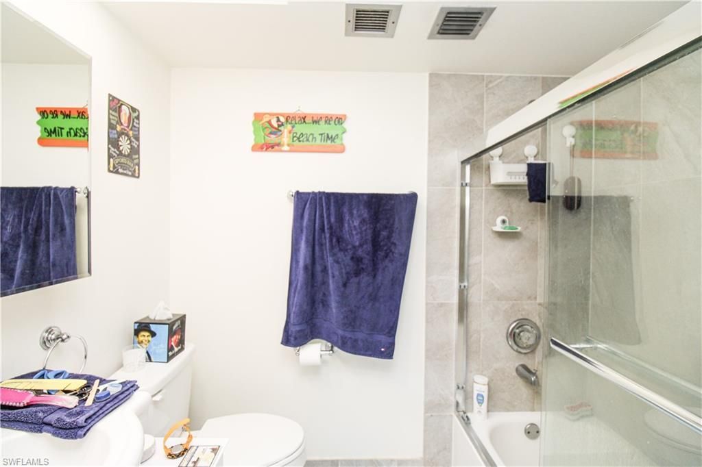 41 High Point Cir S, Unit 303, Naples, FL 34103 Photo