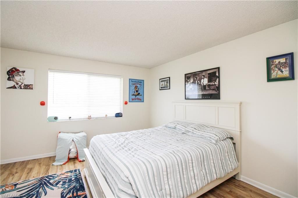 41 High Point Cir S, Unit 303, Naples, FL 34103 Photo
