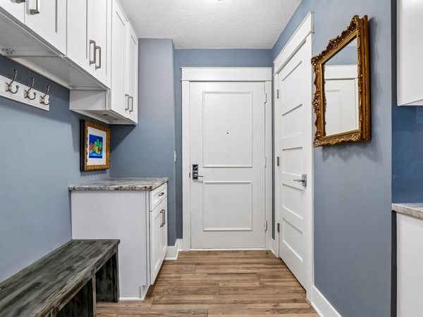 10411 Cedar Lake Road, Unit 217, Minnetonka, MN 55305