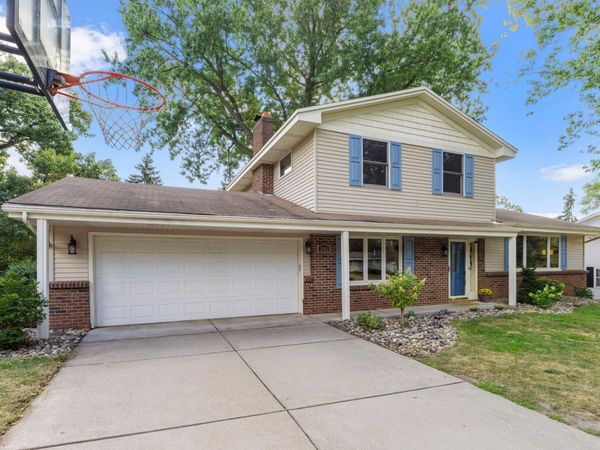 7181 Steepleview Road, Woodbury, MN 55125