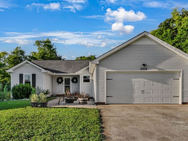 2432 Calico Ct , Clarksville, TN 37042