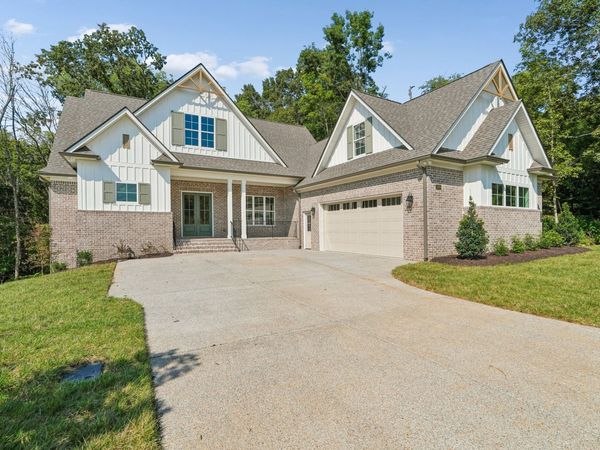 5000 Caleb Dr , Lebanon, TN 37087