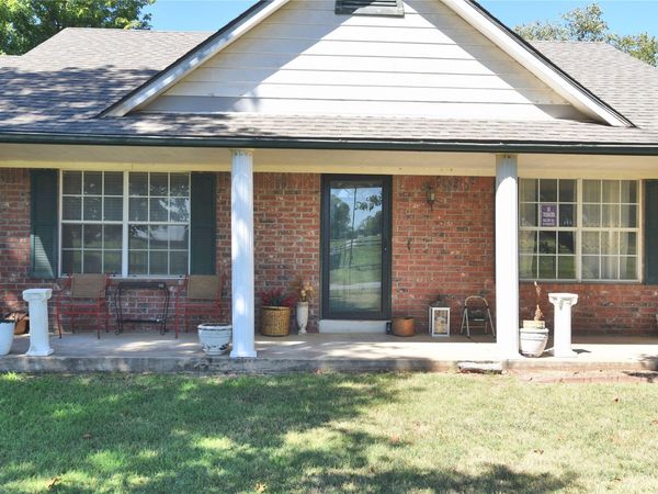 15730 S 297th East East Avenue , Coweta, OK 74429