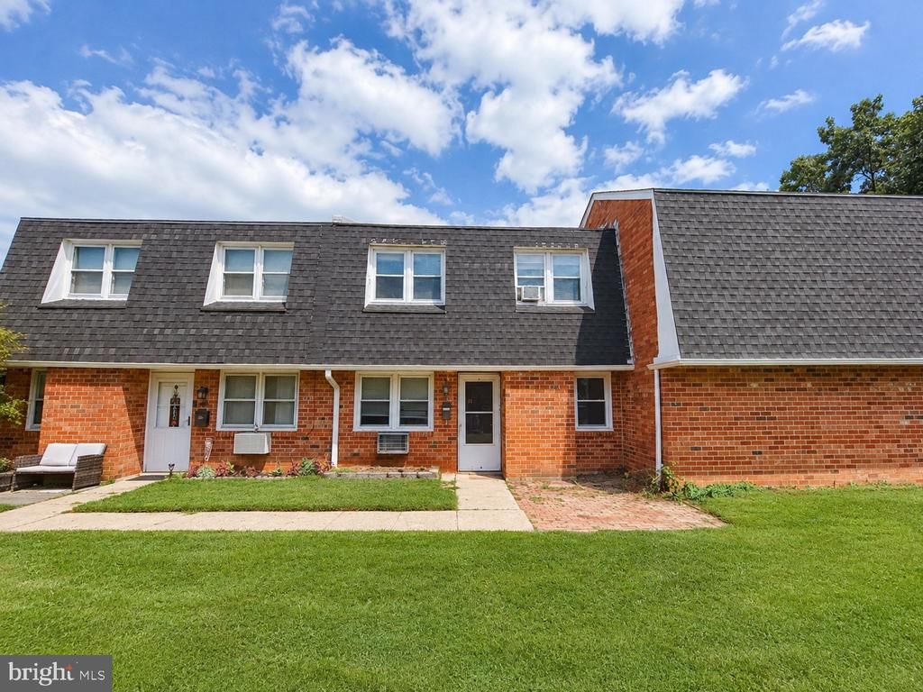 2539 JENKINTOWN ROAD , GLENSIDE, PA 19038