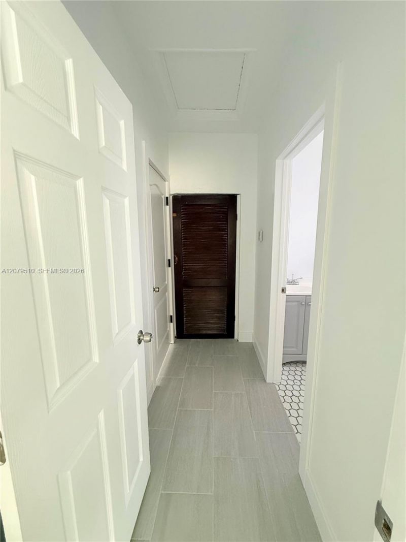1154 NW 34th Ave , Unit 1, Miami, FL 33125 Photo