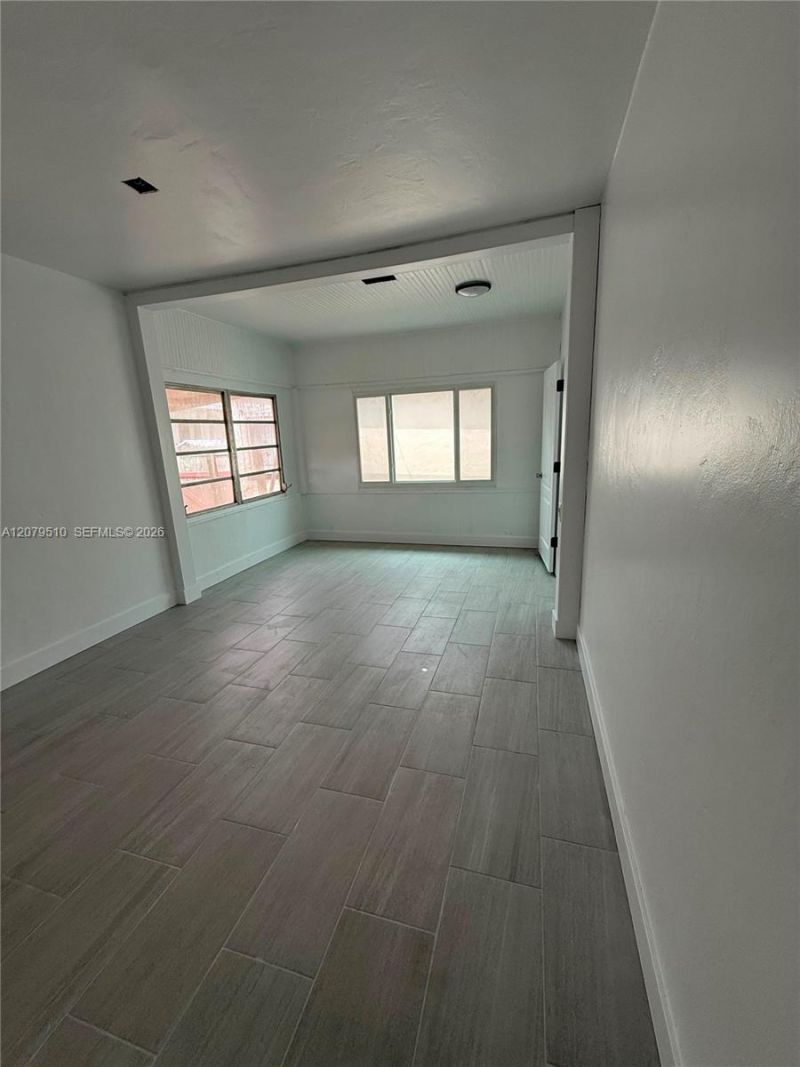1154 NW 34th Ave , Unit 1, Miami, FL 33125 Photo