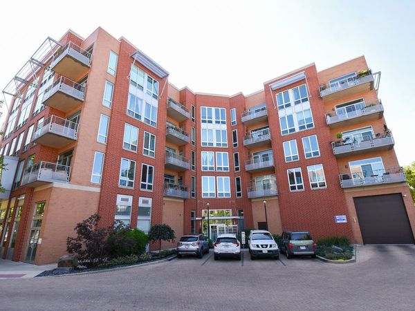 4814 N Clark Street , Unit 202S, Chicago, IL 60640