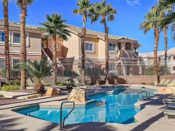 424 Pine Haven Street , Unit 102, Las Vegas, NV 89144