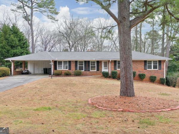 1055 Tuxedo Drive, Roswell, GA 30075