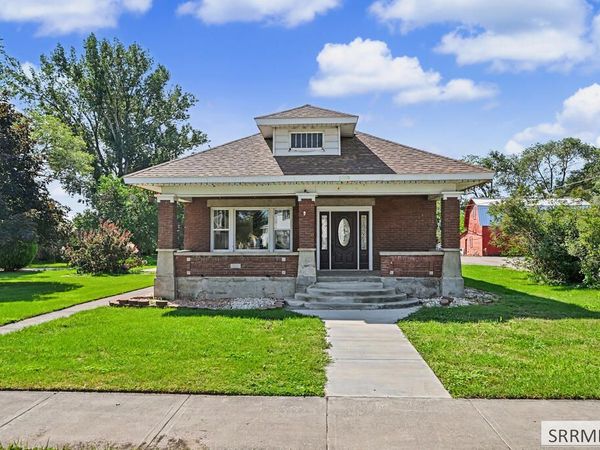 256 E Center Street, SHELLEY, ID 83274