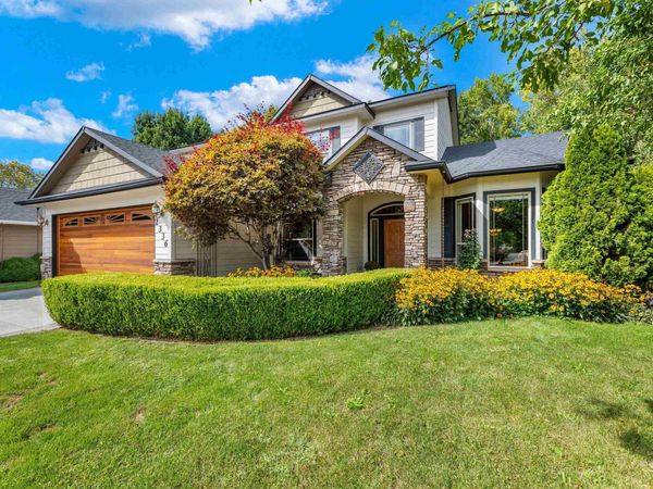 2336 E Summer Dawn Dr, Meridian, ID 83646