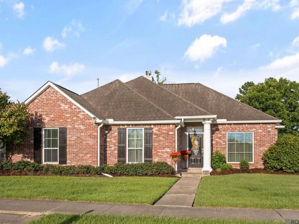 1365 Woodway Dr, Baton Rouge, LA 70815