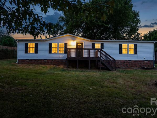 492 Bethlehem Road , Statesville, NC 28677