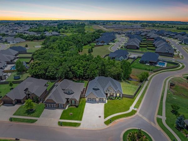 14640 Rochefort Lane, Yukon, OK 73099