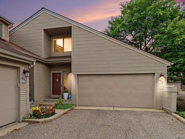 699 Charing Court , Rochester Hills, Mi 48307