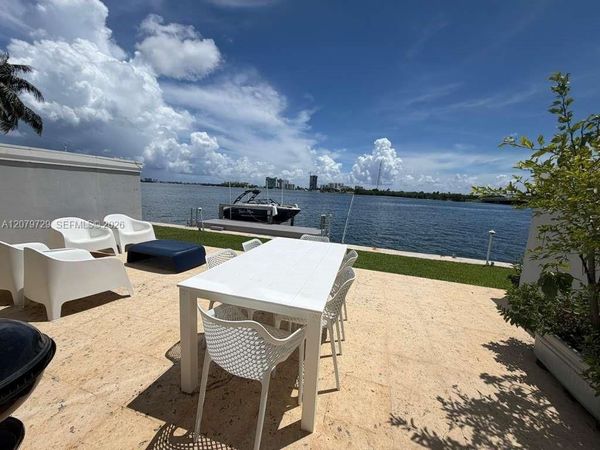 8031 NE Bayshore Ct , Unit 8031, Miami, FL 33138