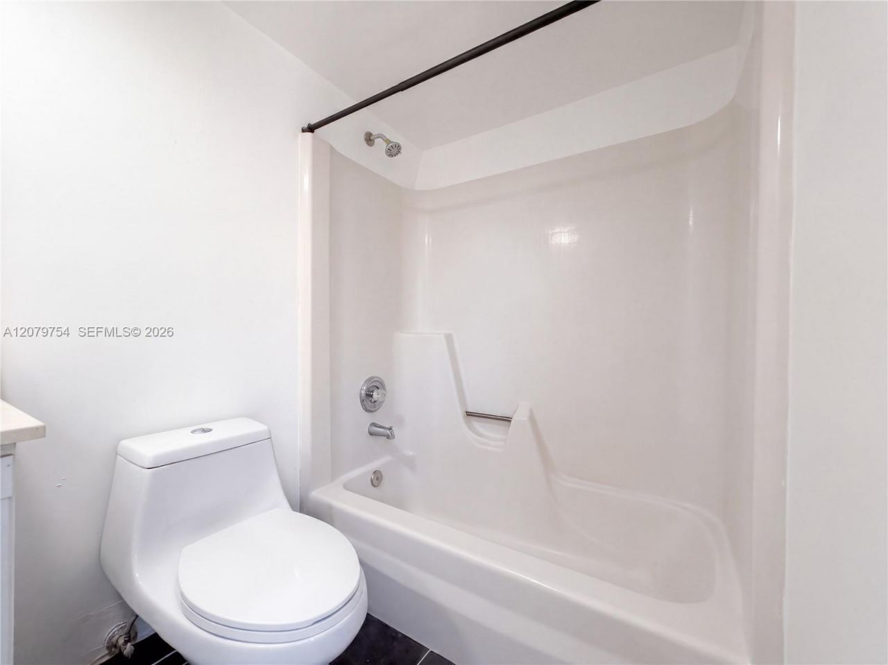 110 N Delaware Blvd , Unit 10C, Jupiter, FL 33458 Photo