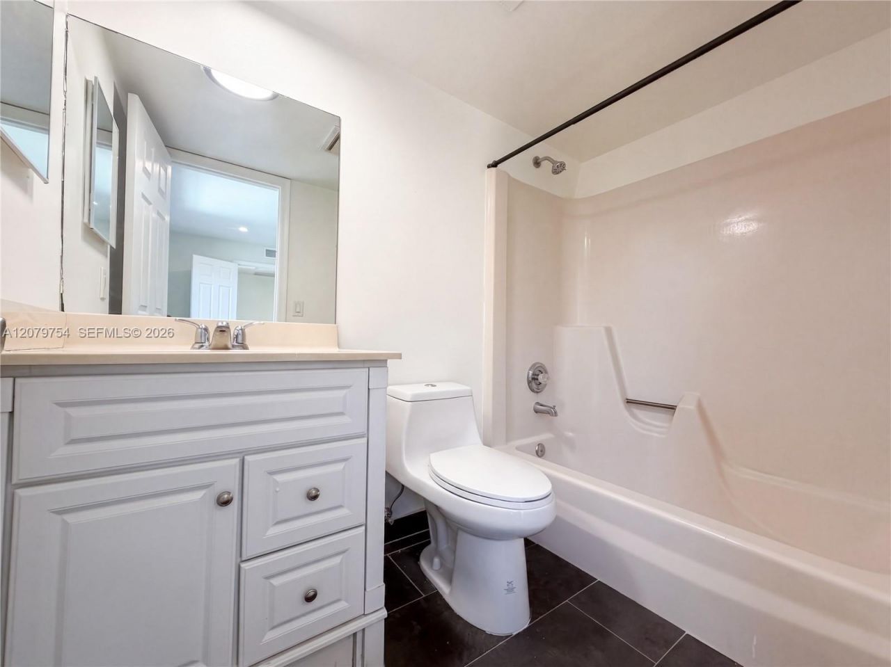 110 N Delaware Blvd , Unit 10C, Jupiter, FL 33458 Photo