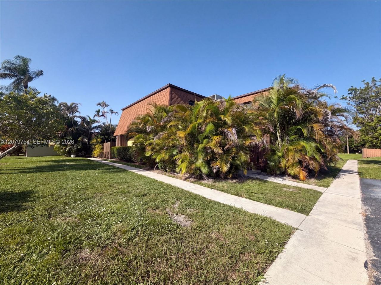 110 N Delaware Blvd , Unit 10C, Jupiter, FL 33458 Photo