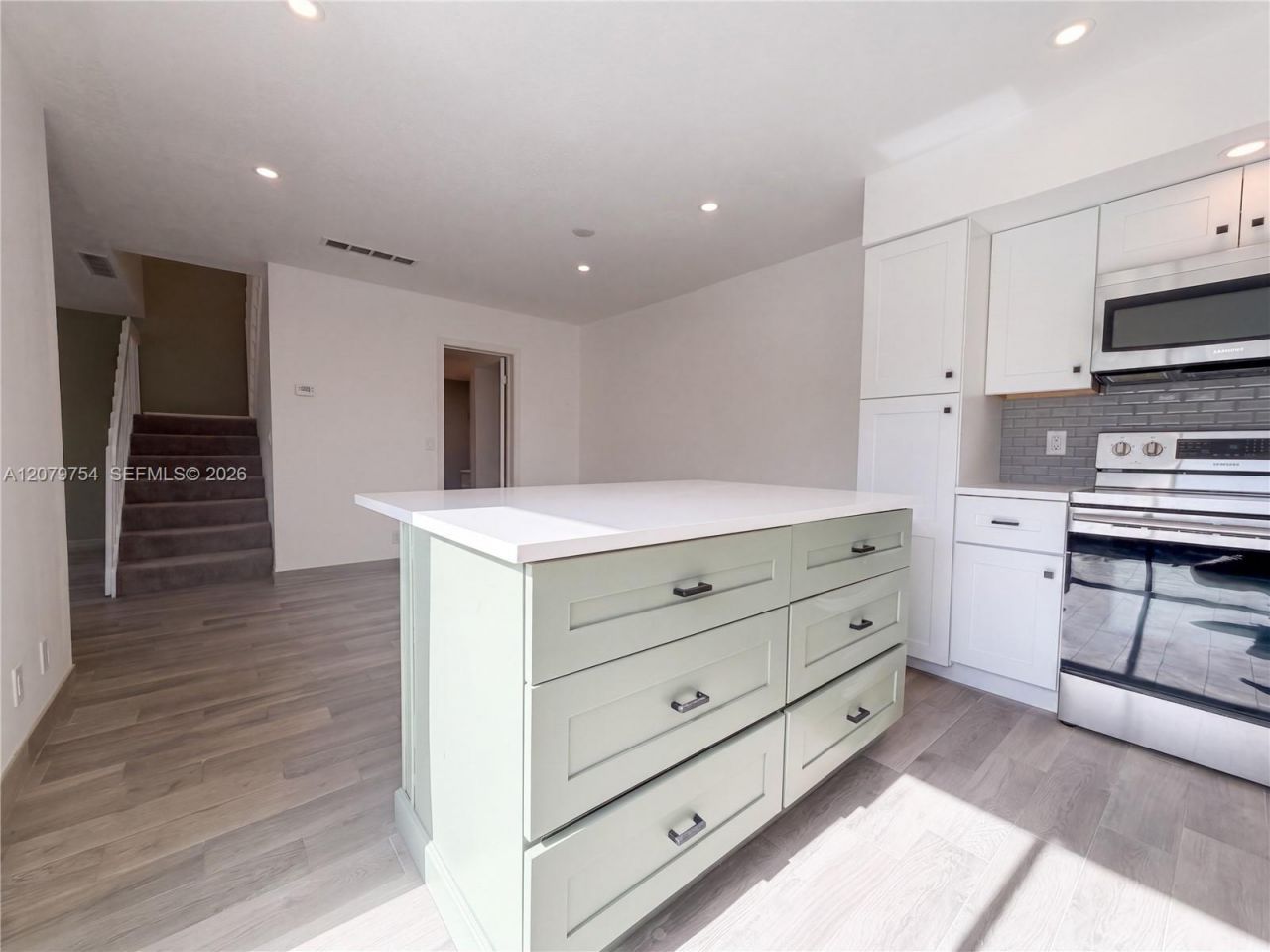 110 N Delaware Blvd , Unit 10C, Jupiter, FL 33458 Photo
