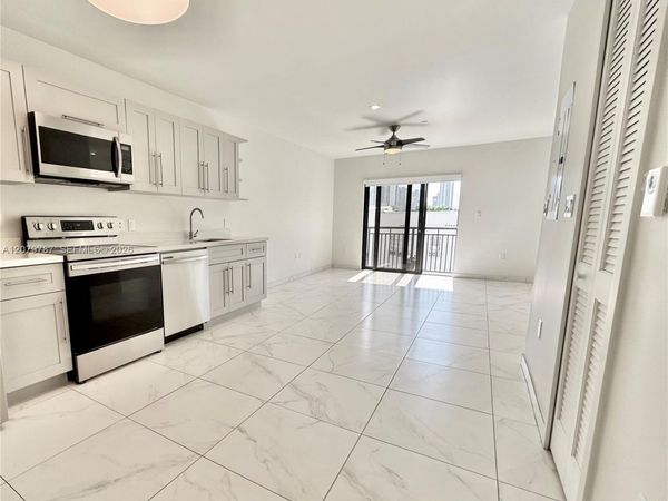 836 SW 2nd St , Unit 404, Miami, FL 33130