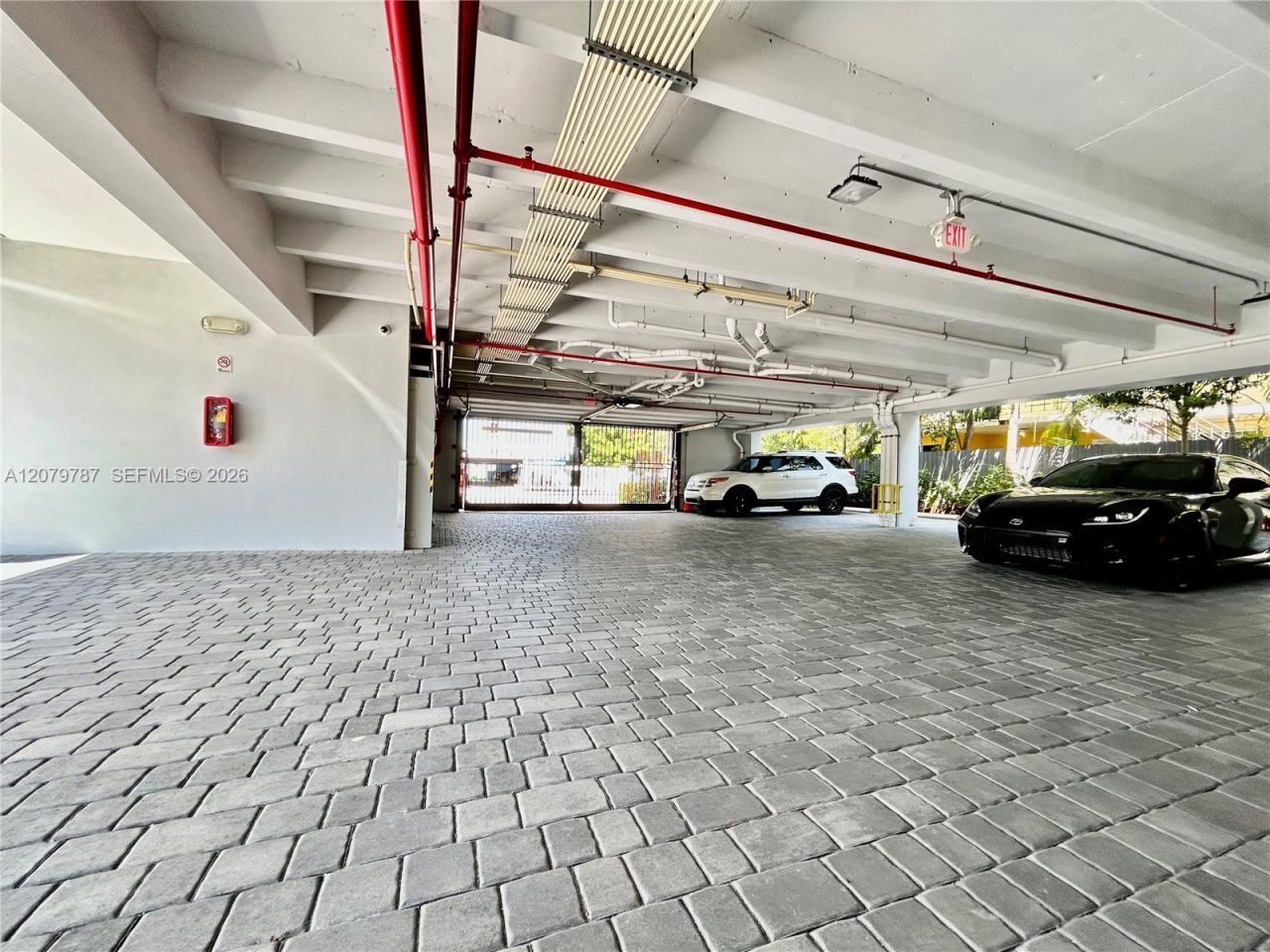836 SW 2nd St, Unit 404, Miami, FL 33130 Photo