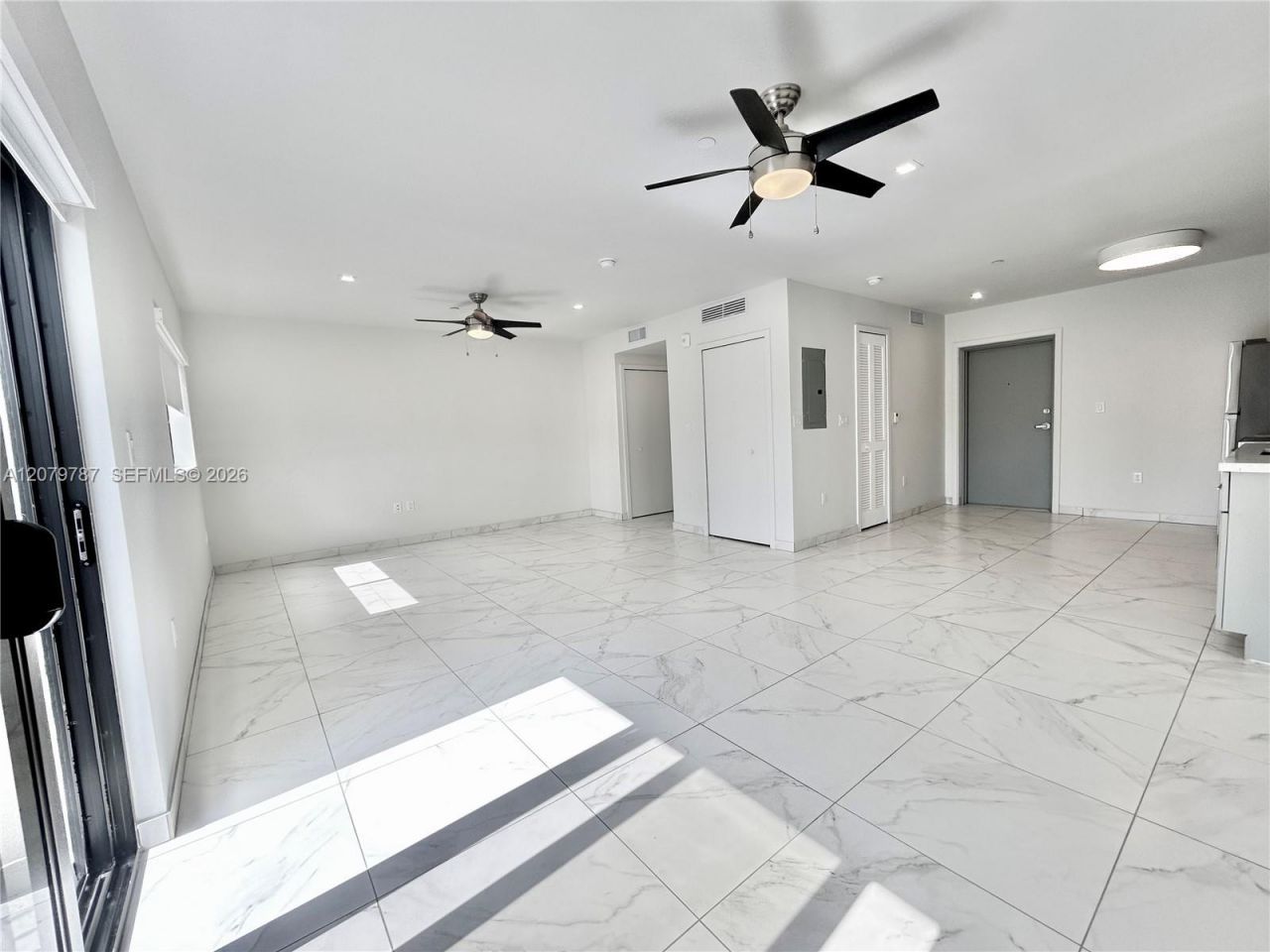 836 SW 2nd St, Unit 404, Miami, FL 33130 Photo