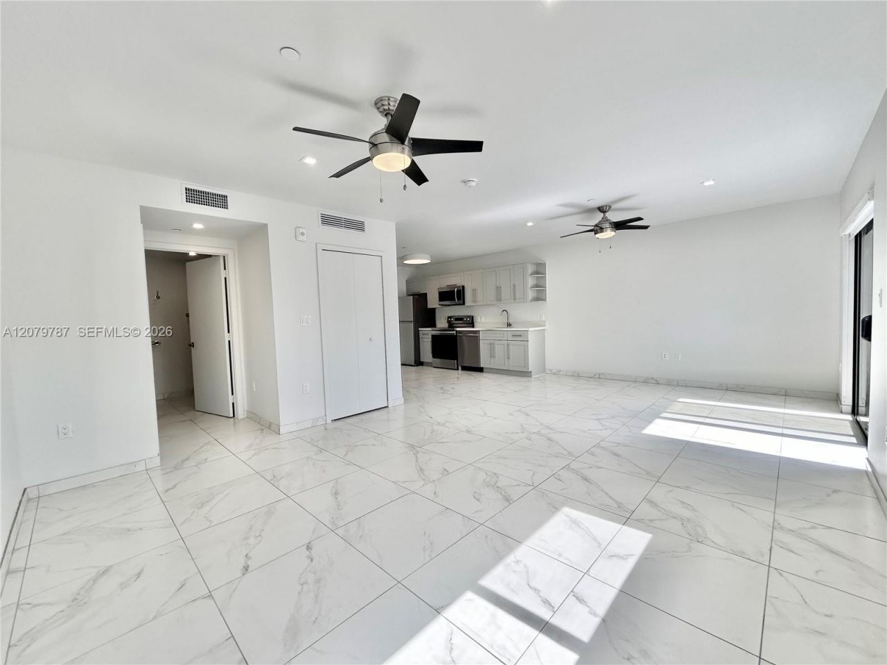 836 SW 2nd St, Unit 404, Miami, FL 33130 Photo