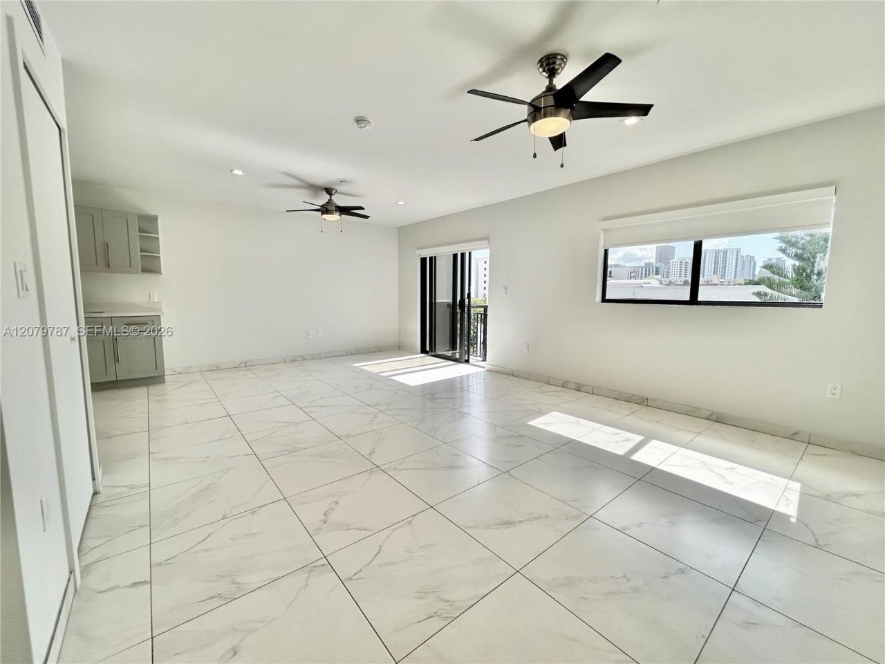 836 SW 2nd St, Unit 404, Miami, FL 33130 Photo