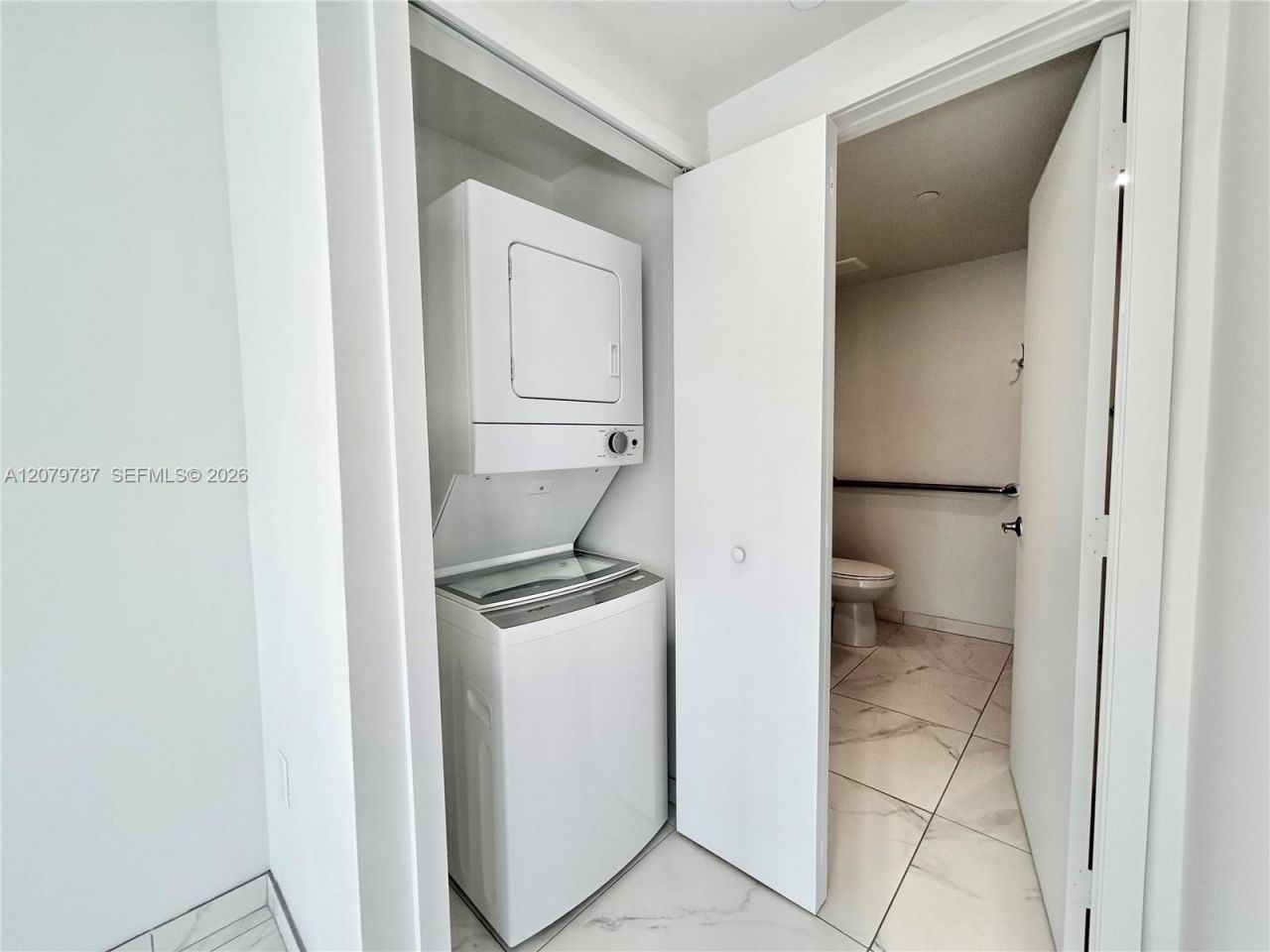 836 SW 2nd St, Unit 404, Miami, FL 33130 Photo