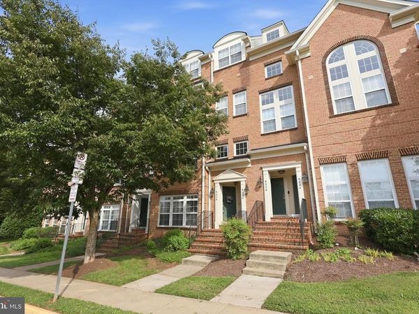 9528 WALKER WAY, MANASSAS PARK, VA 20111