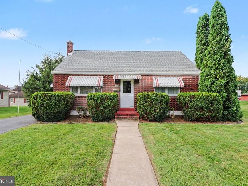 512 E Maple Street, Cleona, PA 17042 Main Photo