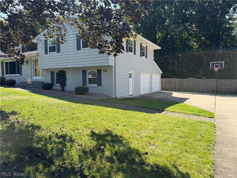 327 Kingwood, Columbiana, OH 44408 Photo 5