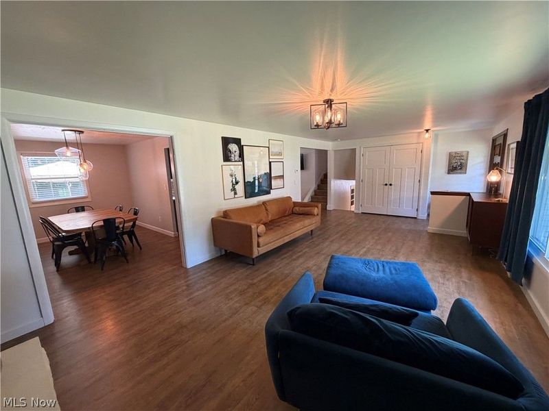 327 Kingwood, Columbiana, OH 44408 Photo 8