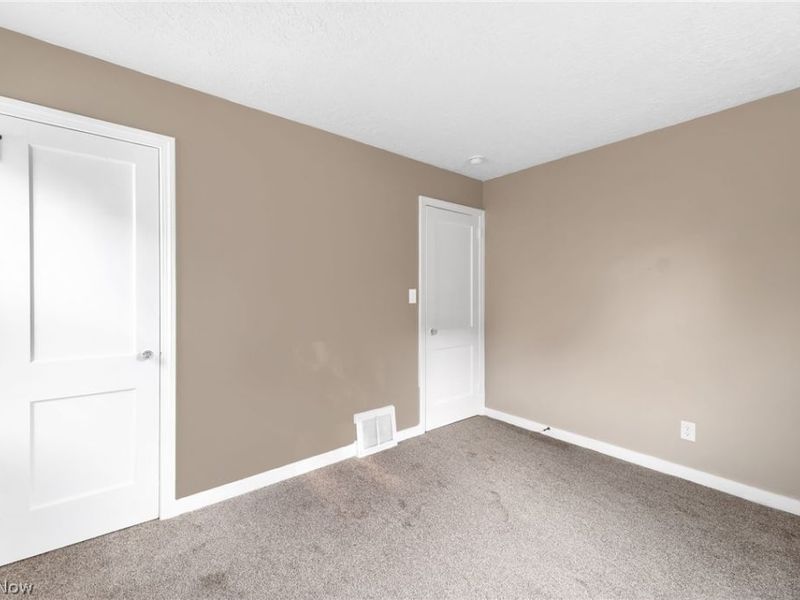 1632 Redwood Avenue, Akron, OH 44301 Photo 9