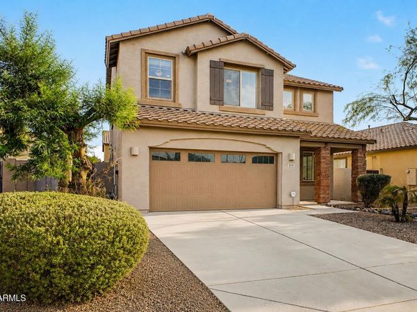 879 E ABERDEEN Drive, Gilbert, AZ 85298