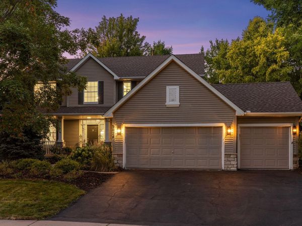 9025 Sunnyvale Drive , Chanhassen, MN 55317