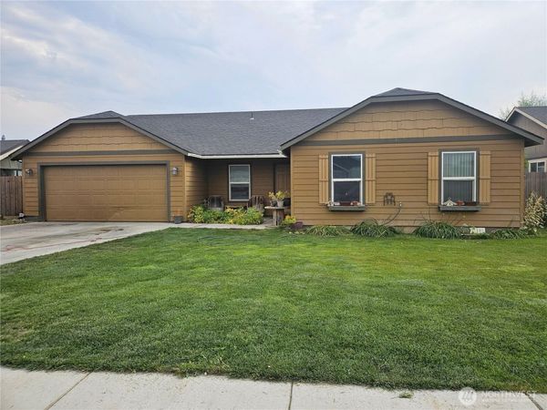 506 SW R Street , Quincy, WA 98848