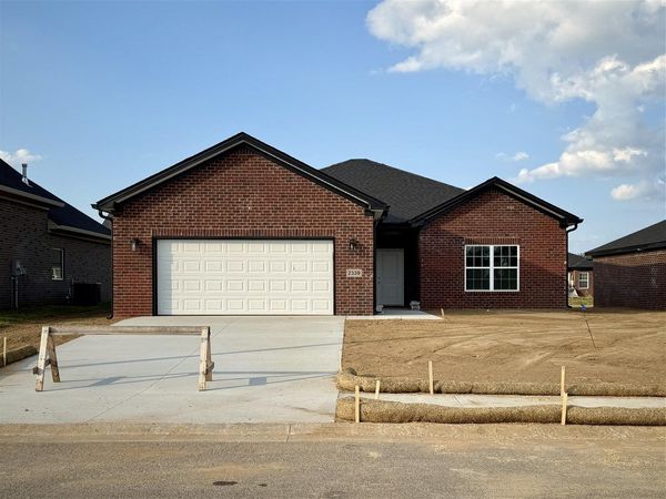 2339 Trenton Lane , Bowling Green, KY 42103