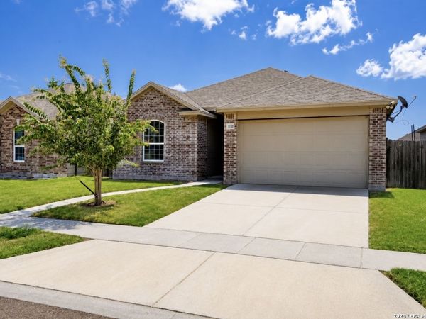 3110 Maverick Dr, Corpus Christi, TX 78410