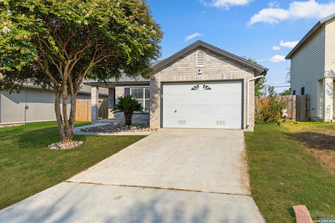 8219 Laurel Bend, San Antonio, TX 78250 Main Photo