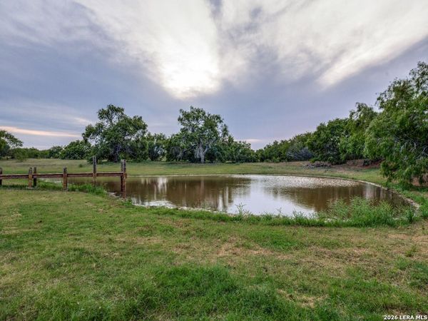 2831 COUNTY ROAD 430, Pleasanton, TX 78064