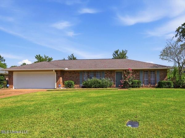 5270 Telfair Place, Jackson, MS 39206