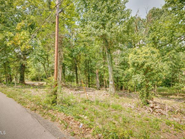 3626 Thornton Drive, Kingsport, TN 37664