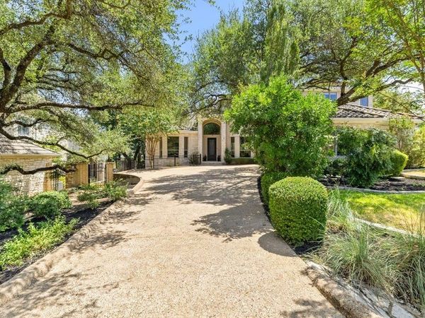5 Tiburon CT , The Hills, TX 78738