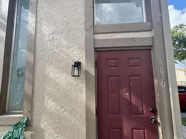 5830 NW 21ST Street, Unit 40-E, Lauderhill, FL 33313