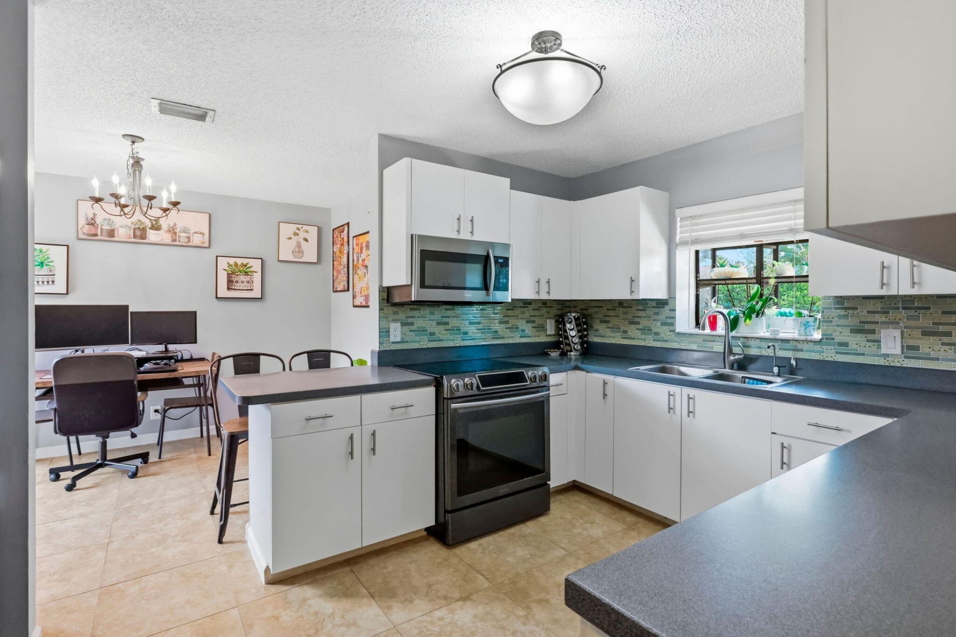204 Meadows Drive, Boynton Beach, FL 33436 Photo