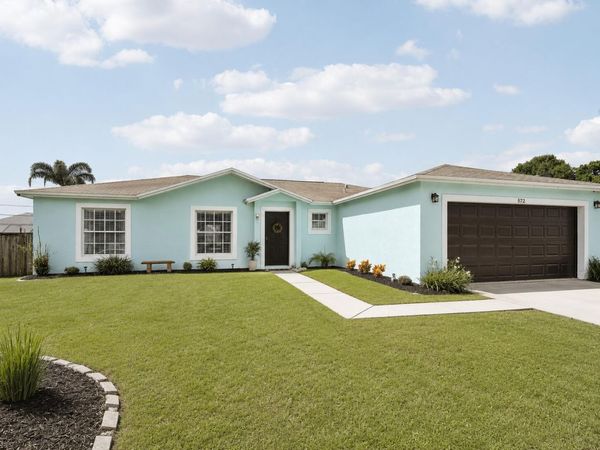 572 SW Bacon Terrace, Port St. Lucie, FL 34953