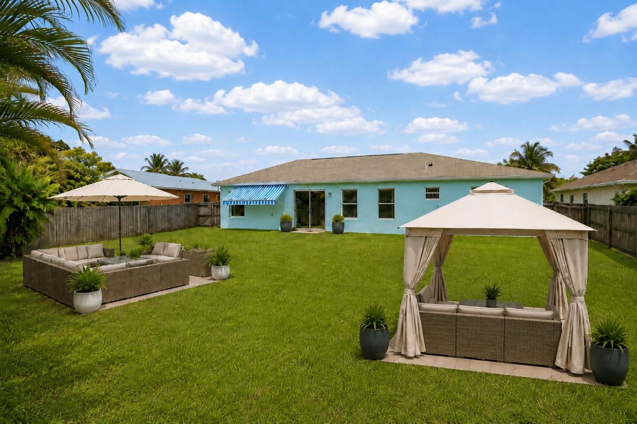 572 SW Bacon Terrace, Port Saint Lucie, FL 34953 Photo