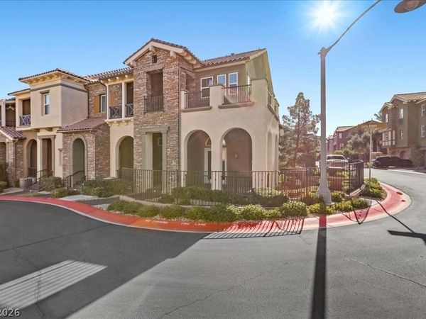 2 Corte Belleza , Henderson, NV 89011